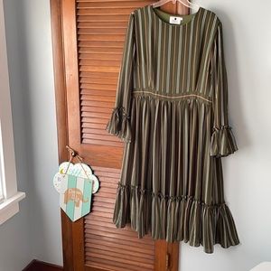 Dainty Jewells elegant dress size XL